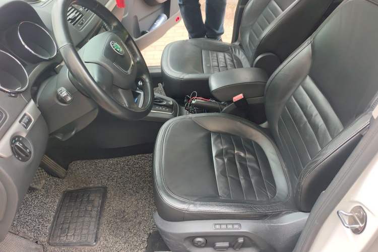 Used Skoda Yeti 2013 1.8T DSG Luxury Edition Left Front Seat