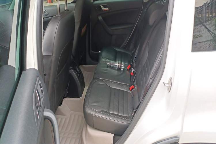 Used Skoda Yeti 2013 1.8T DSG Luxury Edition Left Rear Seat