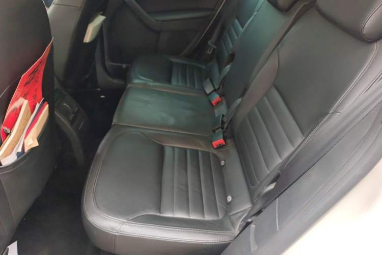 Used Skoda Yeti 2013 1.8T DSG Luxury Edition Left Rear Seat