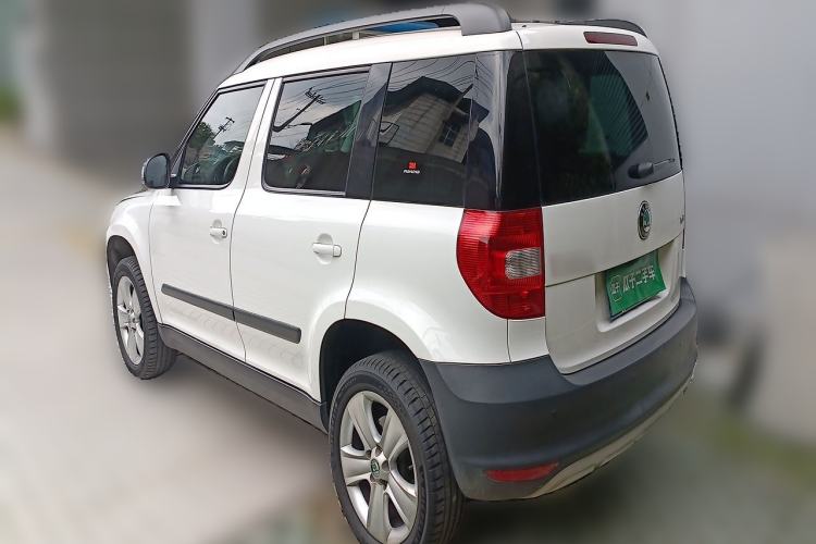 Used Skoda Yeti 2013 1.8T DSG Luxury Edition Rear Left 45 Deg