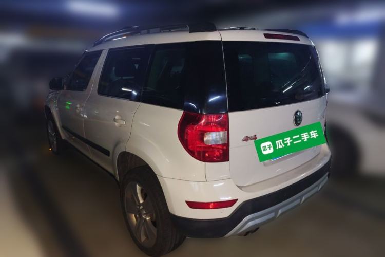 Used Skoda Yeti 2013 1.8T DSG Luxury Edition Rear Left 45 Deg