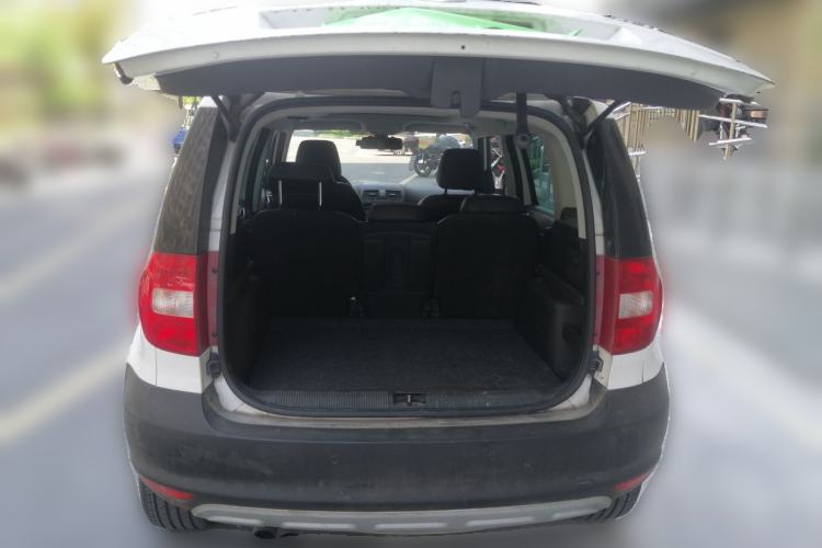 Used Skoda Yeti 2013 1.8T DSG Luxury Edition Trunk