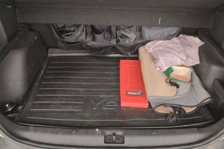 Used Skoda Yeti 2013 1.8T DSG Prestige Edition Trunk