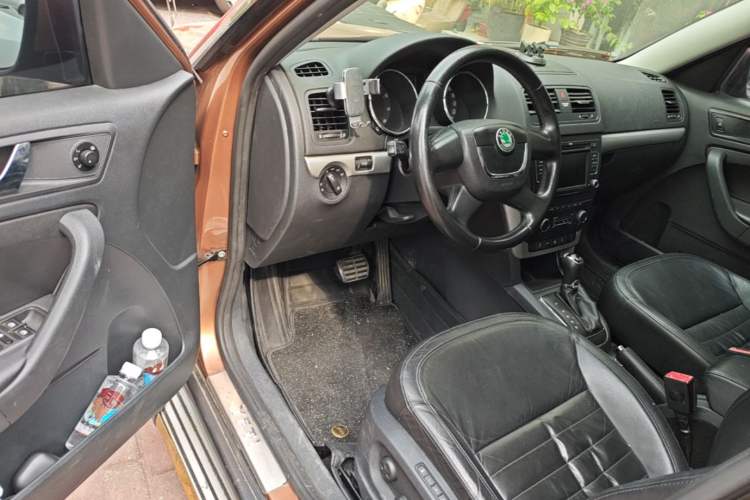 Used Skoda Yeti 2013 1.8T DSG Luxury Edition Driver Seat