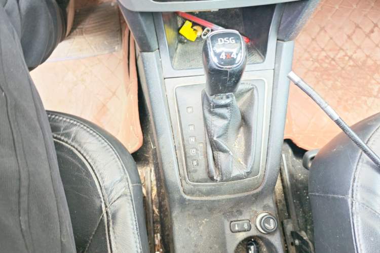Used Skoda Yeti 2013 1.8T DSG Luxury Edition Gear Lever
