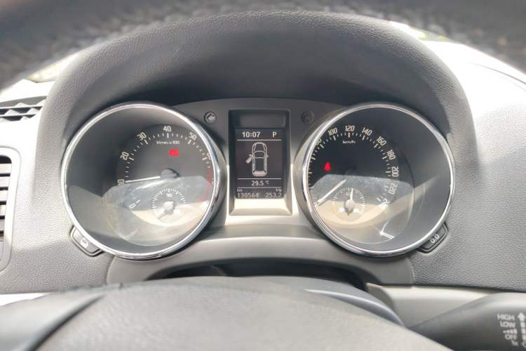 Used Skoda Yeti 2013 1.8T DSG Luxury Edition Instrument Cluster