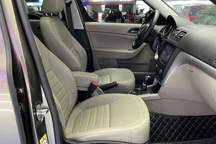 Used Skoda Yeti 2013 1.8T DSG Prestige Edition Interior 6