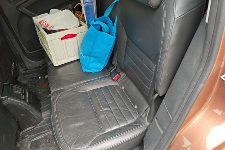 Used Skoda Yeti 2013 1.8T DSG Luxury Edition Left Rear Seat