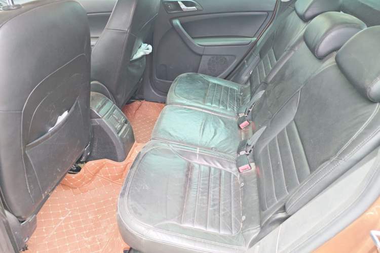 Used Skoda Yeti 2013 1.8T DSG Luxury Edition Left Rear Seat