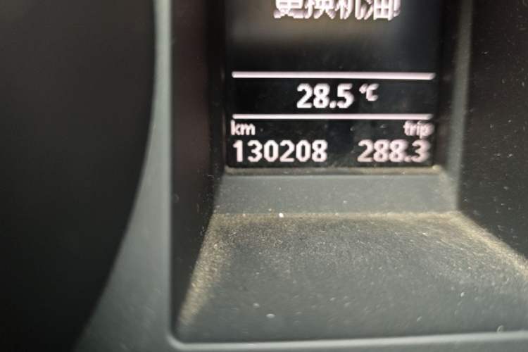 Used Skoda Yeti 2013 1.8T DSG Luxury Edition Odometer Close Up