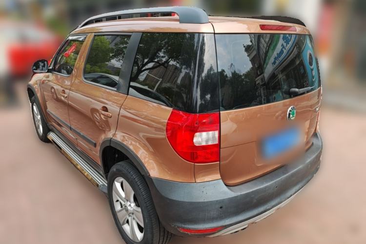 Used Skoda Yeti 2013 1.8T DSG Luxury Edition Rear Left 45 Deg