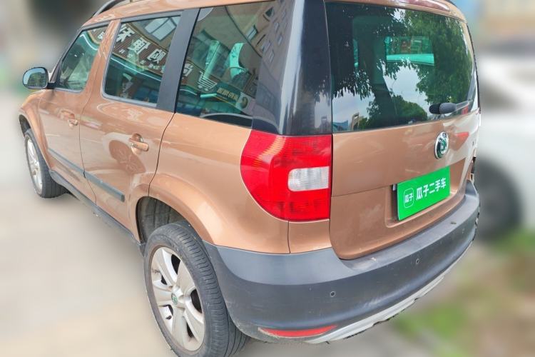 Used Skoda Yeti 2013 1.8T DSG Luxury Edition Rear Left 45 Deg