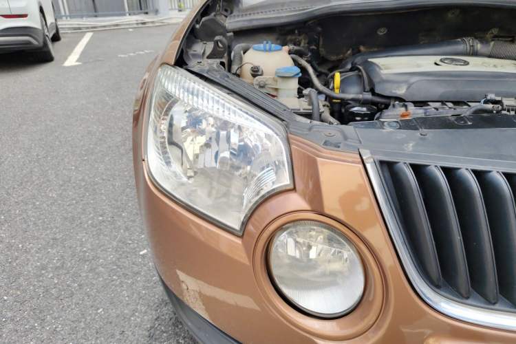 Used Skoda Yeti 2013 1.8T DSG Luxury Edition Right Front Headlight
