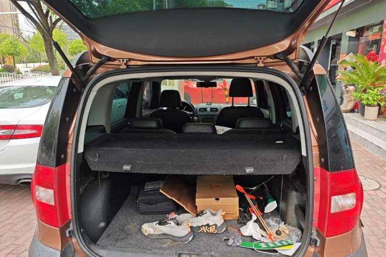 Used Skoda Yeti 2013 1.8T DSG Luxury Edition Trunk