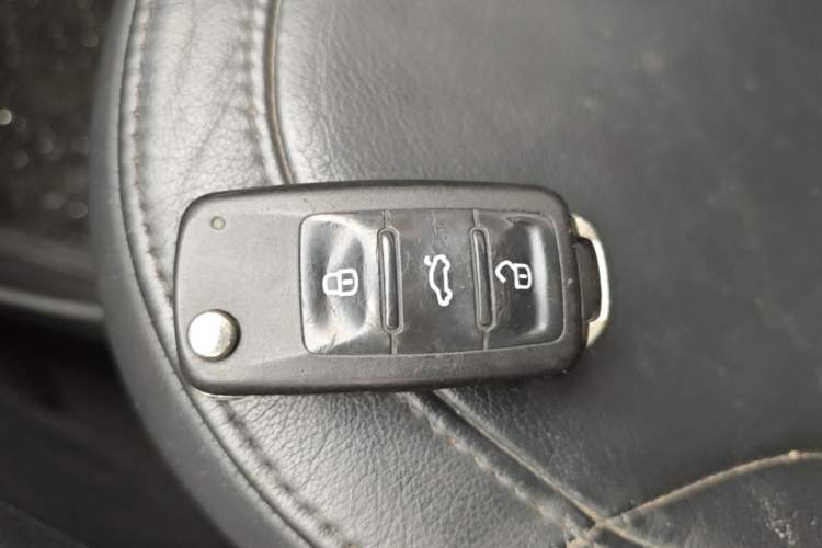 Used Skoda Yeti 2013 1.8T DSG Luxury Edition Vehicle Key