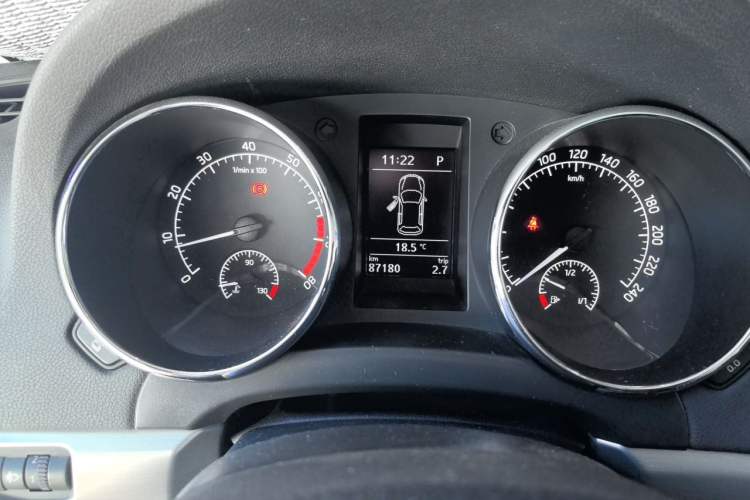 Used Skoda Yeti 2014 1.8TSI DSG Polar Edition Instrument Cluster