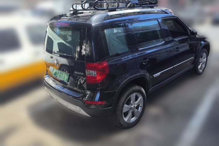 Used Skoda Yeti 2014 1.8TSI DSG Polar Edition Rear Right 45 Deg