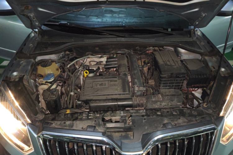 Used Skoda Yeti 2014 1.4TSI DSG Vibrant Edition Engine Bay