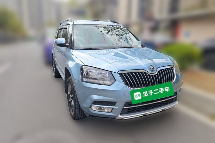Used Skoda Yeti 2014 1.4 TSI DSG Phantom Edition Front Right 45 Deg