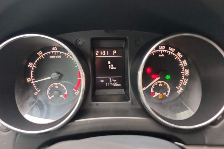 Used Skoda Yeti 2014 1.4TSI DSG Explorer Edition Instrument Cluster