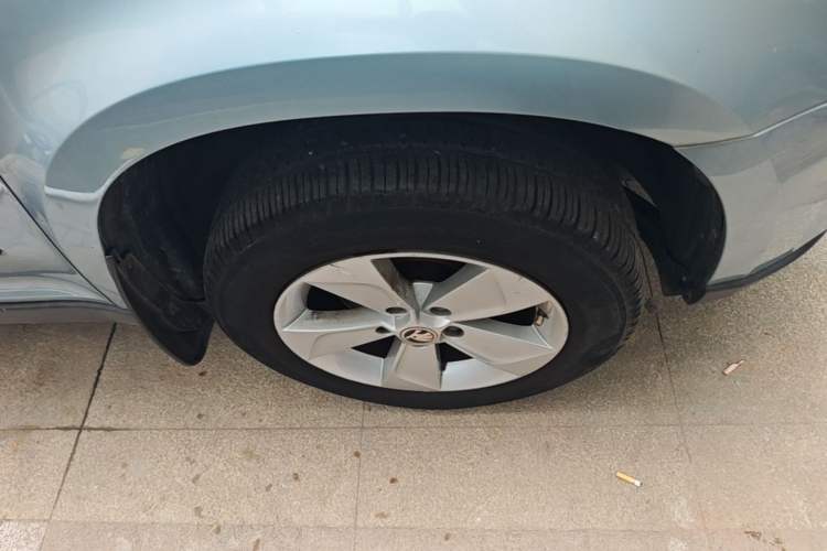 Used Skoda Yeti 2014 1.4TSI DSG Explorer Edition Right Front Wheel Hub