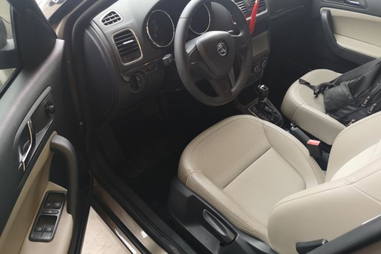 Used Skoda Yeti 2014 1.4TSI DSG Vibrant Edition Driver Seat