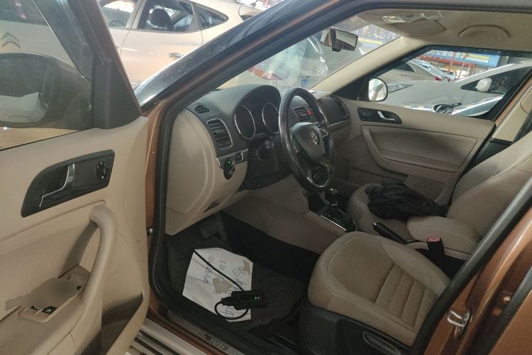 Used Skoda Yeti 2014 1.8TSI DSG Polar Edition Driver Seat