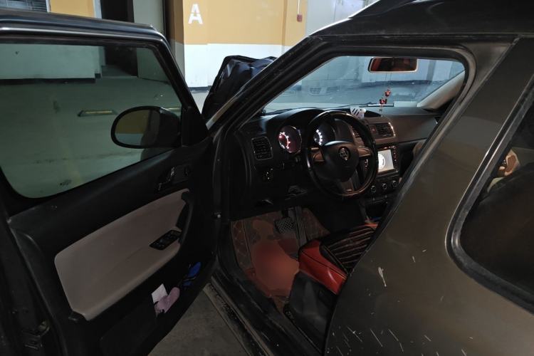 Used Skoda Yeti 2014 1.4TSI DSG Vibrant Edition Driver Seat