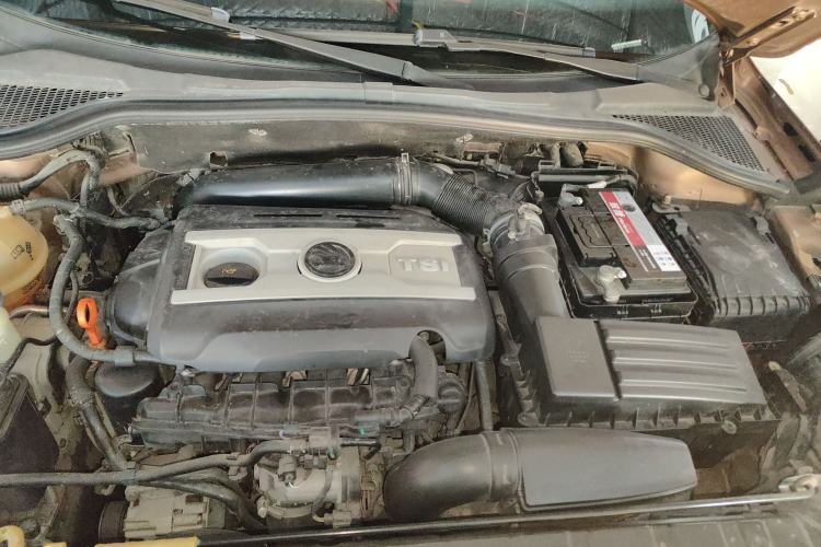 Used Skoda Yeti 2014 1.8TSI DSG Polar Edition Engine Bay