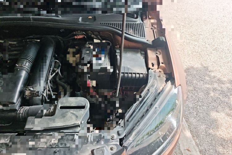 Used Skoda Yeti 2014 1.4TSI Manual Polar Edition Engine Bay Left