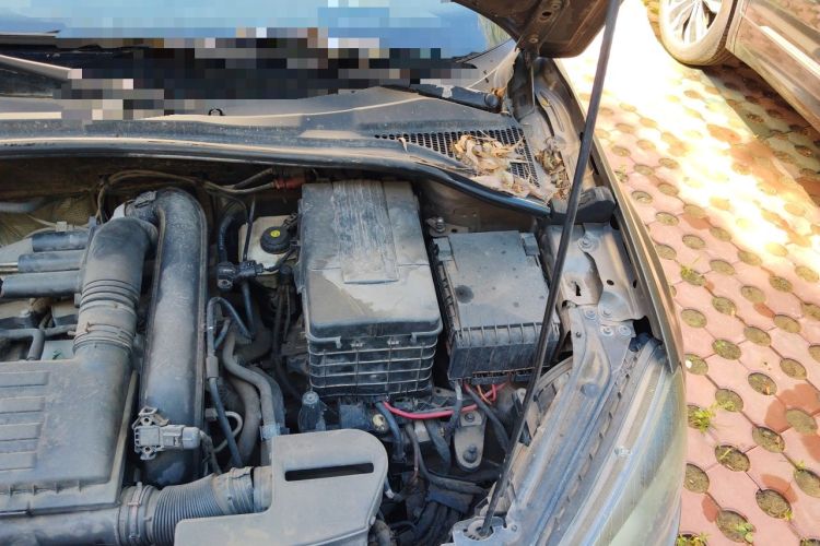 Used Skoda Yeti 2014 1.4TSI DSG All-Wheel Drive Version Engine Bay Left