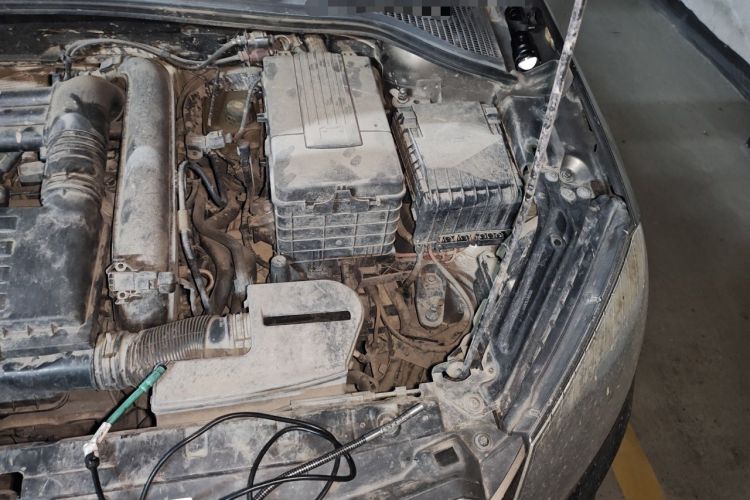 Used Skoda Yeti 2014 1.4TSI DSG Vibrant Edition Engine Bay Left