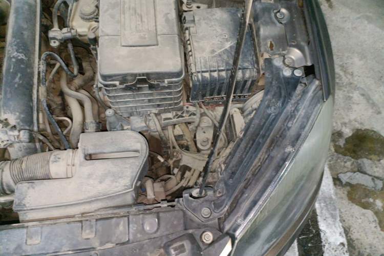 Used Skoda Yeti 2014 1.4 TSI DSG Polar Edition Engine Bay Left