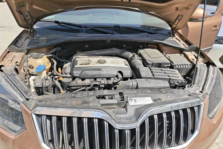 Used Skoda Yeti 2014 1.8TSI DSG Polar Edition Engine Bay