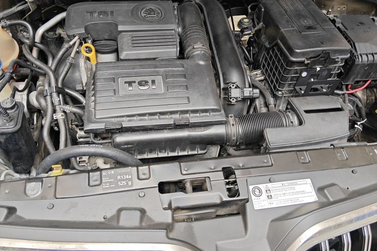 Used Skoda Yeti 2014 1.4TSI DSG All-Wheel Drive Version Engine Bay