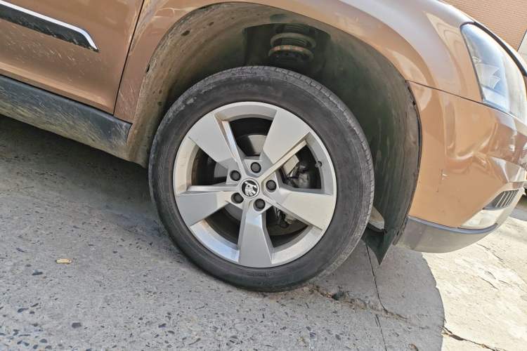 Used Skoda Yeti 2014 1.8TSI DSG Polar Edition Exterior 7