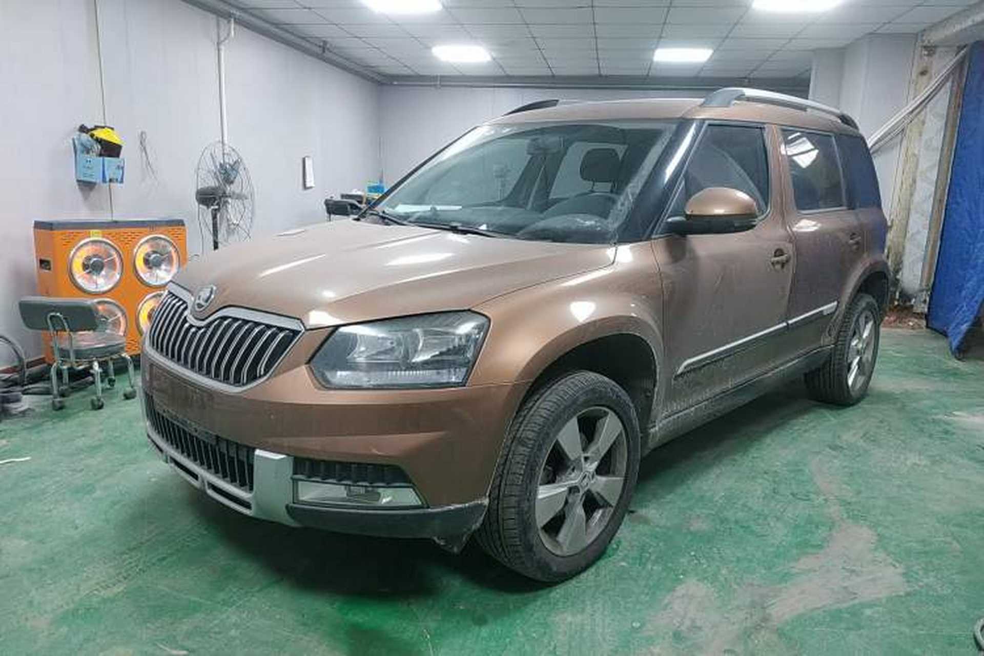 Used Skoda Yeti 2014 1.8TSI DSG Polar Edition Front Left 45 Deg