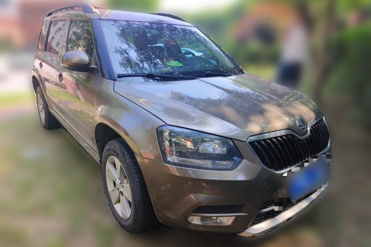 Used Skoda Yeti 2014 1.4TSI DSG Vibrant Edition Front Right 45 Deg