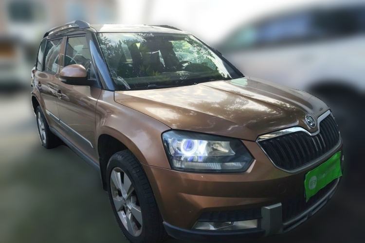 Used Skoda Yeti 2014 1.4 TSI DSG Polar Edition Front Right 45 Deg