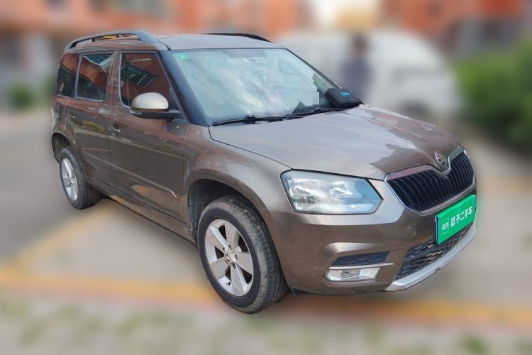 Used Skoda Yeti 2014 1.4TSI Manual Colorful Edition Front Right 45 Deg