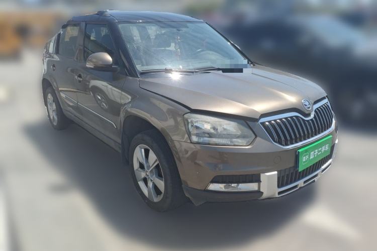 Used Skoda Yeti 2014 1.4 TSI DSG Polar Edition Front Right 45 Deg