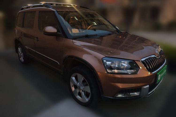 Used Skoda Yeti 2014 1.8TSI DSG Polar Edition Front Right 45 Deg