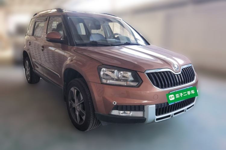 Used Skoda Yeti 2014 1.4TSI Manual Polar Edition Front Right 45 Deg