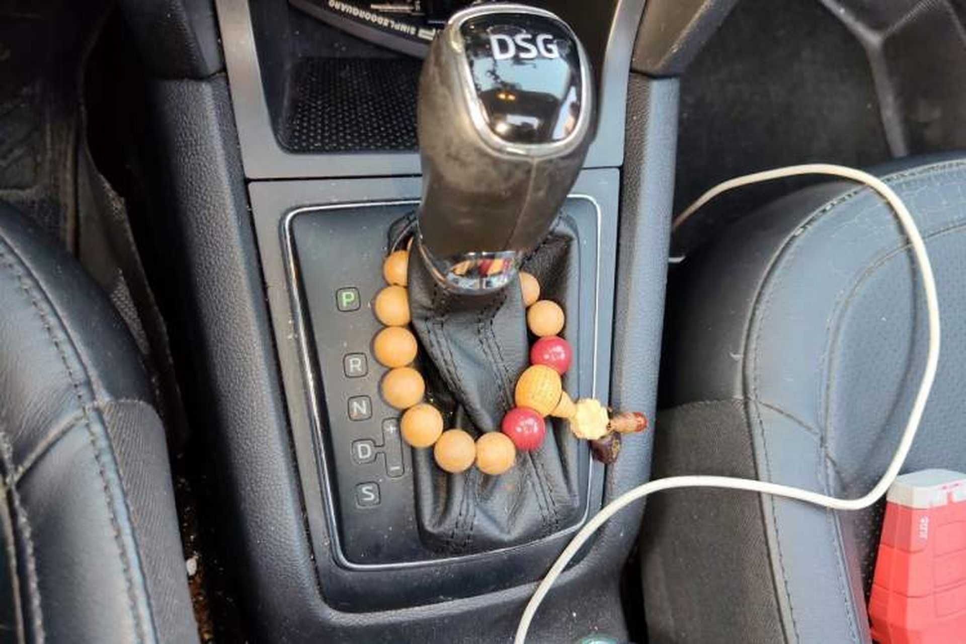Used Skoda Yeti 2014 1.4TSI DSG All-Wheel Drive Version Gear Lever