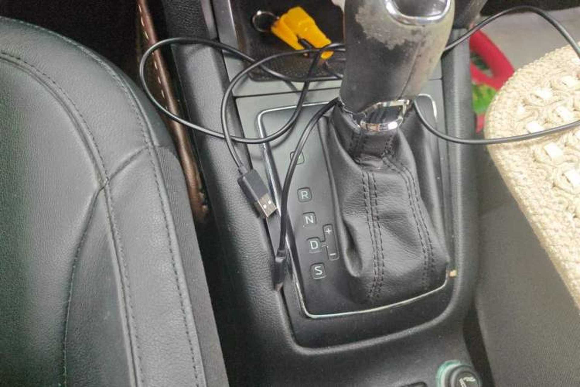 Used Skoda Yeti 2014 1.4 TSI DSG Polar Edition Gear Lever
