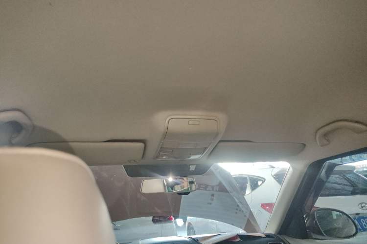 Used Skoda Yeti 2014 1.8TSI DSG Polar Edition Headliner