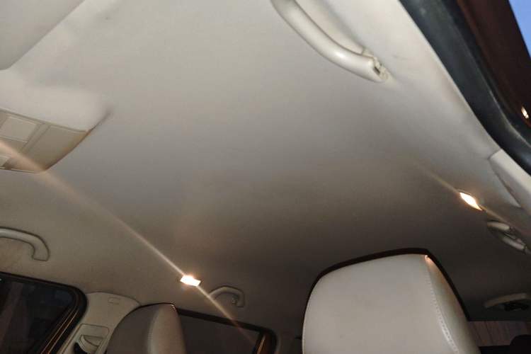 Used Skoda Yeti 2014 1.8TSI DSG Polar Edition Headliner