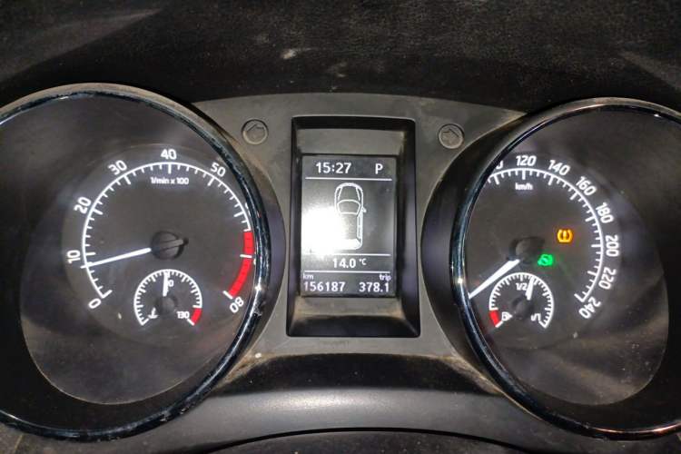 Used Skoda Yeti 2014 1.4 TSI DSG Polar Edition Instrument Cluster