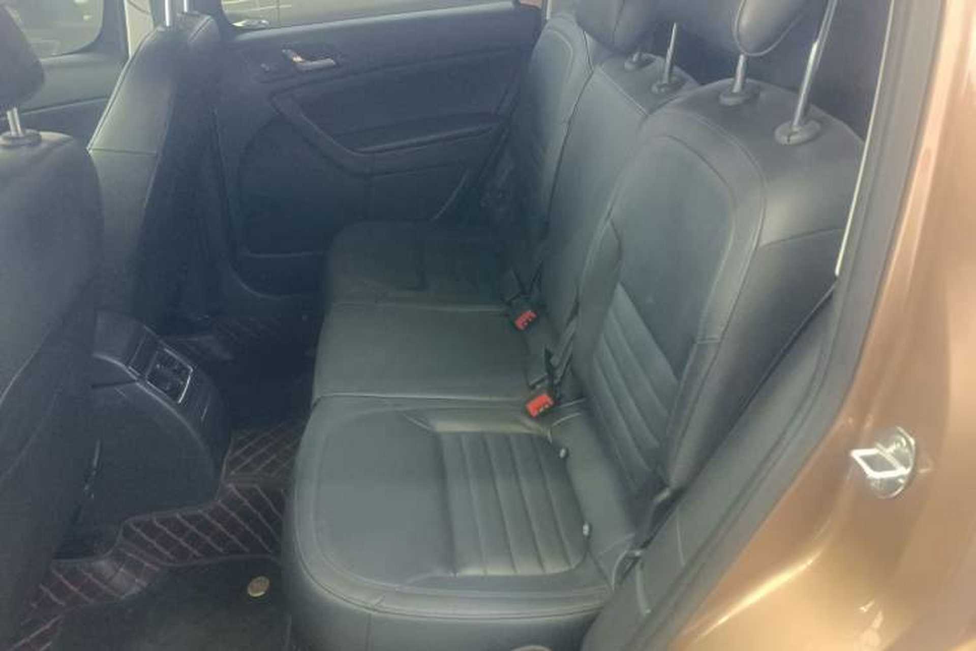 Used Skoda Yeti 2014 1.8TSI DSG Polar Edition Interior 1