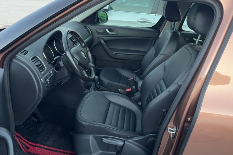 Used Skoda Yeti 2014 1.8TSI DSG Polar Edition Interior 2